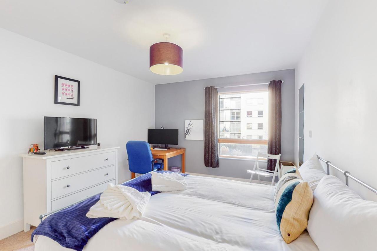 Lovely 1 Bed Apartment In Streatham Londra Exterior foto